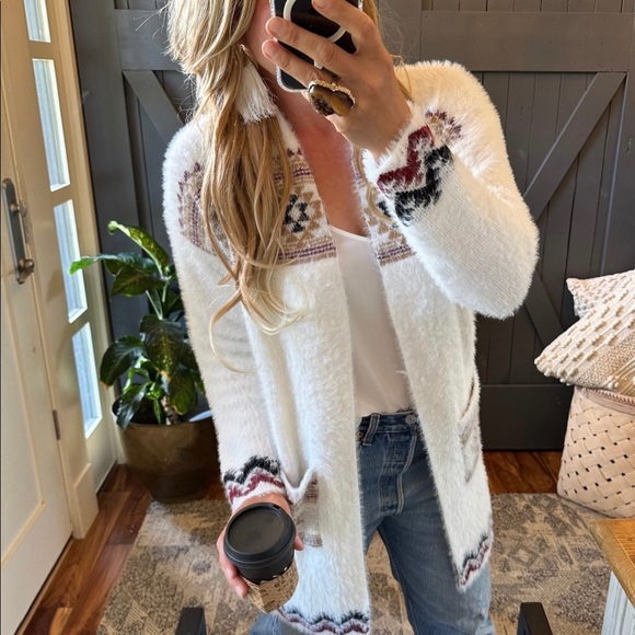 New Cozy Native Print Long Cardigan Sweater Top Boho Blanket Teddy Cowichan - Picture 2 of 10